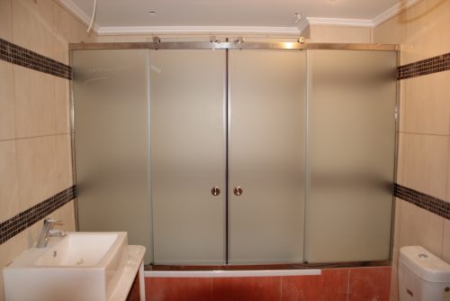 rapsomanikis glass - bathtub cabins